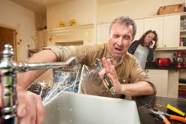 Best 24/7 water damage repair  in Tipton, MO